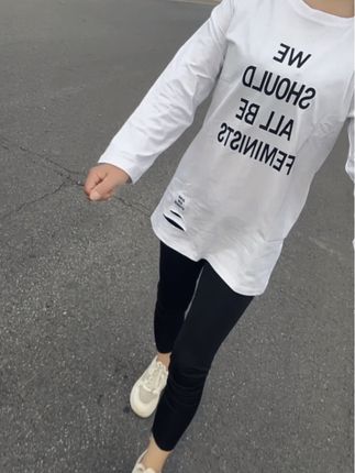 在这个没人情味的世道里,只要你对我好, 我对你自然也差不了,不亏待每一份热情,不讨好任何的冷漠,这就是我!#穿搭#气质穿搭 #显瘦穿搭 #夏季穿搭