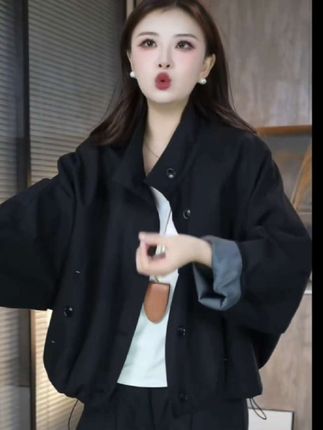 欧货英伦风立领夹克外套女2025新款宽松休闲内里条纹短款风衣上衣#欧英洋气穿搭#穿出自己的风格 #时髦精的冬天这样穿 #爆款热卖中 #短款外套 风衣