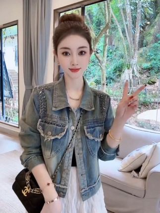 美式复古牛仔外套2025春季新款高级感洋气时尚气质翻领钉珠上衣女@DOU+小助手 #上热门