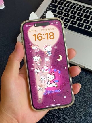 这么可爱的三丽鸥动态壁纸 是谁还没有呀 快艾特你的好朋友给你拿下 #动态壁纸