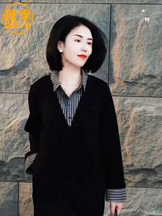 #简约大气 #谁穿谁好看#时尚休闲女装 #减龄气质 #高级穿搭