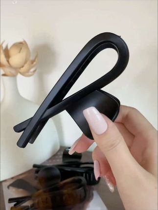 上头很显气质的一款抓夹 #小众设计感#抓夹用法 #当我找到了自己的风格#美出高级感#头饰发饰