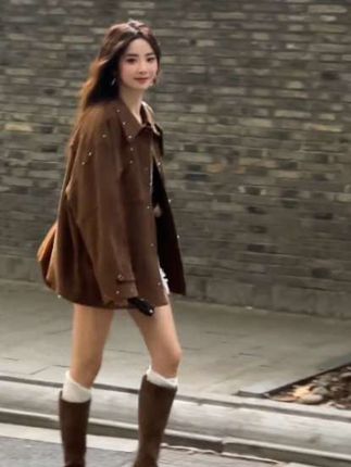#美女穿搭 #日常分享 #时尚宽松 #时尚宽松上衣外套@DOU+上热门