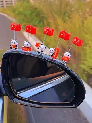 如果信仰有颜色,那一定是中国红!这个小红旗放在车里也太好看了吧!#我爱我的祖国 #五星红旗迎风飘扬#车载摆件 #红旗