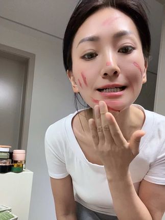 皮肤爱出油,有黑头毛孔粗大的姐妹,你们试试这款进口白泥洁面乳,真的很好用#每日护肤 #洁面乳温和不刺激