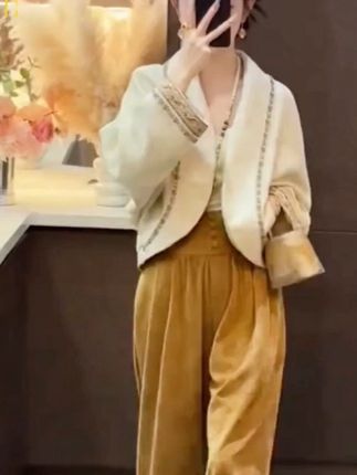 #秋冬新中式穿搭 #国风古韵 #国风女款.秋冬设计款提花新中式茧型短袍独特超好看显瘦套装