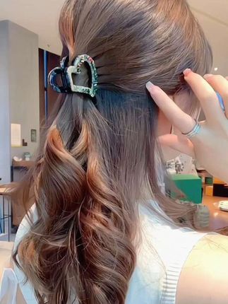#这款小抓夹 太美了,时尚又实用,姐妹们快来跟我一起变美吧