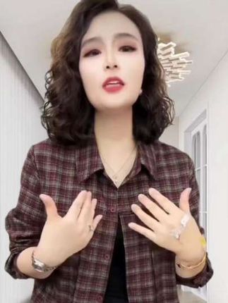 2025秋季新款气质时尚格子翻领长袖洋气显瘦百搭女士衬衫#41567