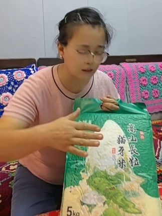 #实话实说阿贤 #大米#毛牙米
