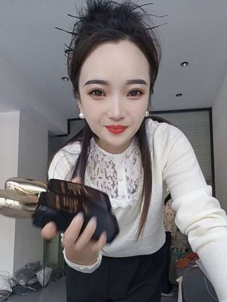 我就是个犟种,我觉得好用的东西,我会一直用,就像这款水乳,49.9也不贵,我一用,就是三年,皮肤明显能看见改善!