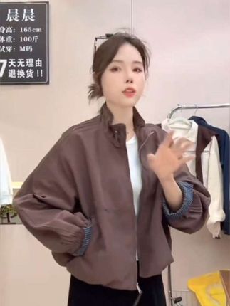 设计感格子拼接短外套女欧洲站2025年早秋新款时尚百搭显瘦上衣潮#每日分享 #外套穿搭 #户外服装 #夹克外套 #无限回购的宝藏单品