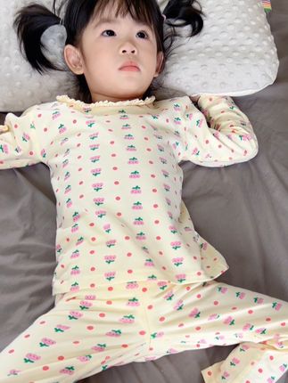 巨高品质,完全不输专柜三位数的品质,还是A类新疆长绒棉的,比普通的面料更柔软更亲肤#纯棉 #儿童秋衣裤#儿童居家服 #面料柔软舒适 #童装