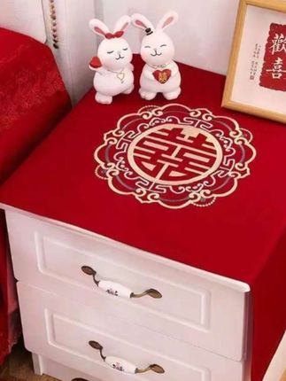 结婚当天床头柜上要铺红盖布,也是祝愿新人婚后生活红红火火#柜盖布#家纺床上用品 #结婚 #备婚清单#红色喜庆