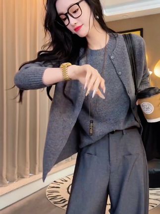 #穿搭 #显瘦穿搭 #个性穿搭 #简约时尚#时尚穿搭