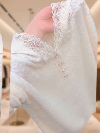 #蕾丝上衣 #蕾丝针织衫 #连帽针织衫 #蕾丝上衣女 #针织衫穿搭