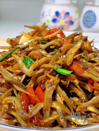 #面条鱼 下班回家炒盆辣椒小鱼干,真的好吃又下饭,还是小时候的味道#鱼干#小鱼仔#美味下饭菜 #小时候味道