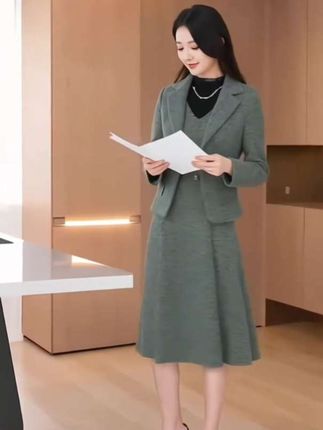 【拉夏】小香风时尚套装连衣裙2025早秋新款爆款长袖气质轻奢两件套#时尚气质穿搭 #女装穿搭 #时尚穿搭 #小香风时尚套装 #时尚女装穿搭