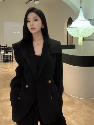 气质西装套装女2025年秋季新款时尚高级感双排扣百搭西服两件套#时尚穿搭时尚穿搭时尚 #时尚搭配服装 #穿出高级感 #今日穿搭 #高级感穿搭