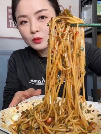 南昌拌粉来活动了比之前减4太合适了。#超好吃 #好吃到爆 #南昌拌粉