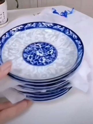 家里没有青花瓷盘子这款厂家有活动了陶瓷釉下彩高温烧制加厚加高装菜装水果装汤汁都好颜值高#青花瓷盘子 #加厚加高 #陶瓷釉下彩餐具 #洋气好看 #高端大气