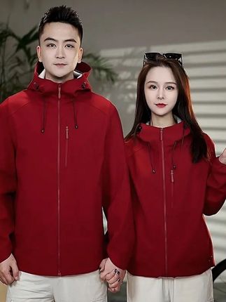 户外运动高质量五防百搭连帽软壳红色冲锋衣#简约穿搭 #户外外套#男女同款