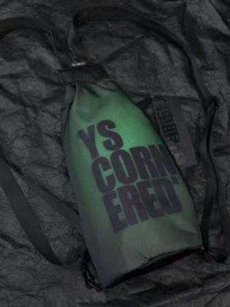 YSCORNERED/独眼虎水瓶包胸包骑行运动休闲包四种背法#休闲包#运动包#百搭包包
