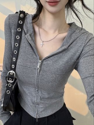 2025春秋连帽短款设计感上衣女拉链甜辣显瘦长袖T恤开衫潮#上衣 #设计感上衣 #显瘦长袖 #T恤 #女装