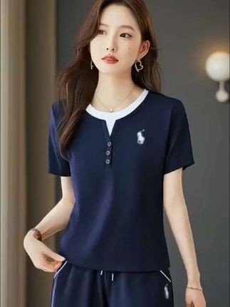 #休闲减龄穿搭 #休闲运动套装 #高级感穿搭 #女士套装