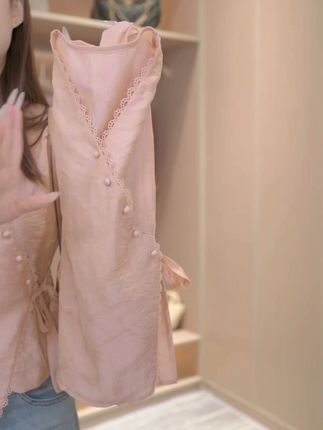 法式v领气质短袖衬衫女2025夏季新款时尚宽松遮肉显瘦开衫