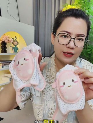 宝宝爬行夏天护膝,魔术贴设计,随时调节大小,不嘞腿,宝宝穿脱还很方便,夏天穿上网眼不闷热。#母婴好物 #宝宝护膝 #宝宝爬行护膝