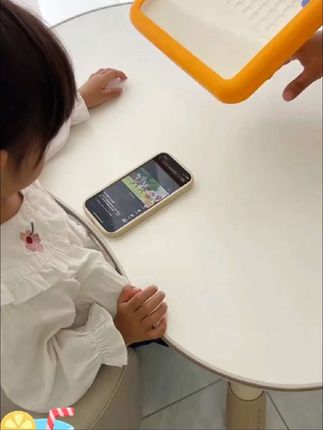 这个玩具太省妈了!孩子也巨喜欢!不管怎么玩都不会散落,没有收拾负担,太适合小朋友了#玩了个很新的东西#益智玩具 #小朋友最爱 #磁性画板 #解放双手