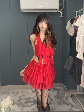 世界上最容易的事就是失去联系#扭一扭 #浅跳一下 #黑丝 #女大学生