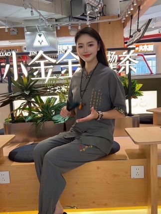 老公的夏日优雅之选,凉感唐装短袖套装,透气不闷热,风度温度兼得!#男装 #新中式国风 #短袖套装