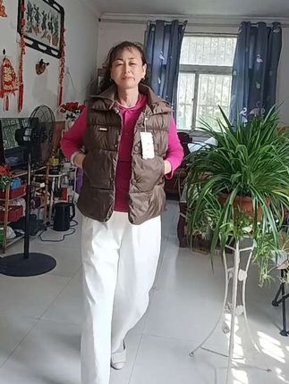 #创业灵感话题 #秋冬棉马甲#时尚百搭#洋气还保暖#减龄显瘦穿搭