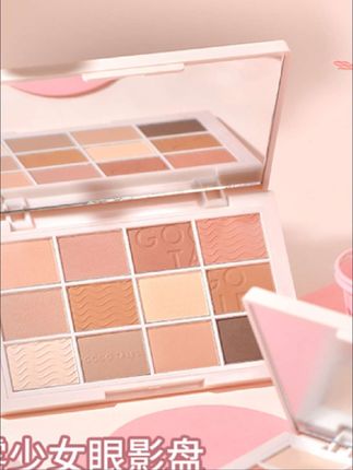 巨百搭的眼影盘,新手随便画画都不会出错!#平价彩妆 #眼影盘 #戈戈舞