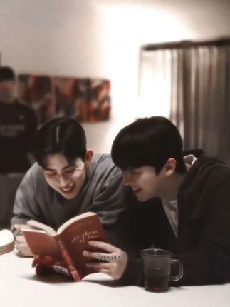 “明明一开始我们之间才是特殊的存在”