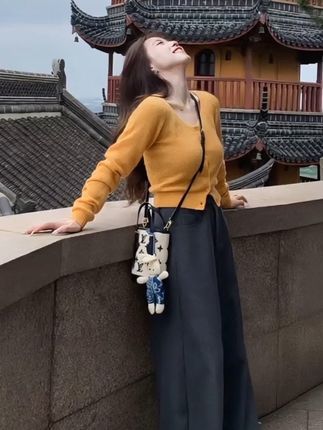 #温柔穿搭 #小个子穿搭 #韩式穿搭 #休闲舒适又减龄 #早秋穿搭@DOU+上热门 @DOU+小助手 @热点宝🔥