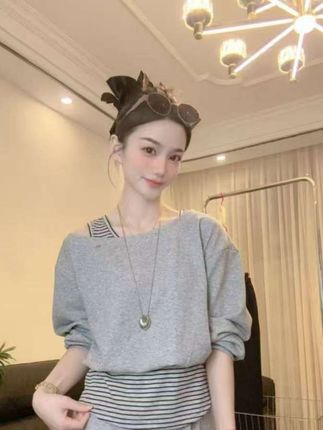 韩系学院风套装女秋季新款不规则斜肩T恤休闲裤两件套#简约穿搭 #减龄显瘦穿搭 #高级感穿搭 #温柔穿搭 #新衣服可以治愈各种不开心