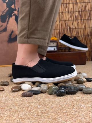 给我老公买了一双老头鞋,一开始他是拒绝的,现在恨不得连睡觉都穿着!一天下来双脚真的太舒适了!#一脚蹬 #软底软面穿上超舒服 #透气舒适 #脚宽脚胖都可以 #防滑耐磨