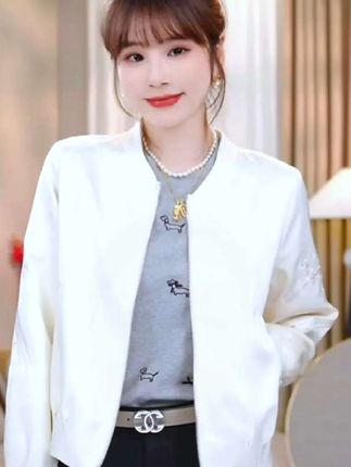 鸟语花香~2025秋季新款刺绣微光缎棒球服外套女气质小个子夹克#显瘦穿搭 #穿搭 #外套女 #气质小个子穿搭