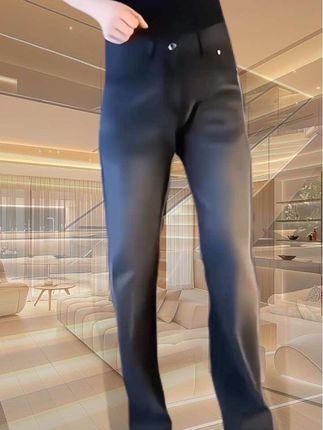 @DOU+小助手 #品质男装#谁穿谁好看#直筒牛仔裤#内容启发搜索 #早秋穿搭