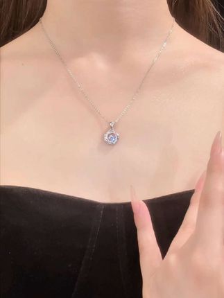 简约又优雅,轻松拿捏日常氛围感~#项链 #东方佳人 #日常搭配 #气质配饰 #宝藏饰品