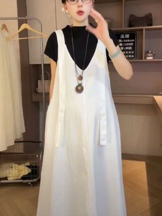 2025年新款宽松V领背带裙搭显瘦针织打底衫孕妇套装休闲两件套