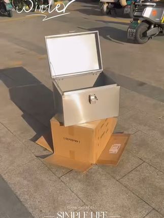 装下所有工具!摩托车尾箱,退货无忧太方便 今天下午五点半开始发货了!有运费险哦!可以放心下单啦!!#摩托车#摩托车尾箱#电动车后备箱#骑行必备#大容量尾箱
