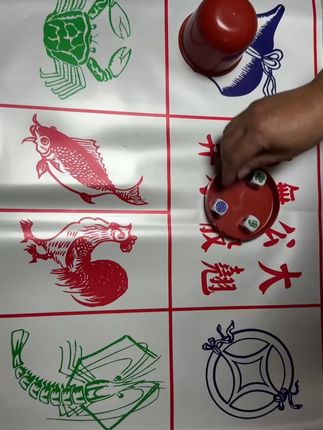 重温童年乐趣,聚会必备潮汕葫芦筛子套装! #鱼虾蟹骰子玩法 #潮汕 #骰子游戏 #聚会游戏挑战 #假期在家的我 