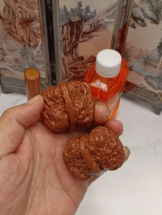 文玩核桃如何保养防止开裂 ? #翻翻我家的文玩好东西 #文玩核桃包浆 #文玩核桃上色 #文玩核桃玉化 #文玩核桃防裂 