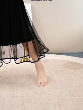 "这双鞋也太适合约会了吧!双扣设计复古又甜美,走路不累脚!" #脚感舒服的时尚百搭鞋推荐 #穿出长腿美感 #星期六女鞋 #玛丽珍女鞋 #软底软面穿上超舒服