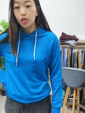 户外运动必备!轻盈保暖羊毛卫衣,穿它不怕冷! #暑假最适合音乐节的穿搭来了 #夏日穿搭小心机 #更适合小个子的不露腿穿搭 #闺蜜这是我给你报的穿搭网课 #夏季干净风穿搭