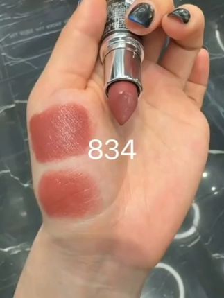 送女友完美礼物,这口红试了就能退! 这个颜色真的绝了!秋冬必备的颜色~喜欢的姐妹们赶紧冲吧!!!#超详细版ins感妆容#韩味妆容有多绝#哪些改变能让颜值跃升#新手平价刚需五件套推荐#挑战一首歌化全妆