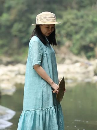 夏日清凉必备!江南风连衣裙,穿出优雅气质! 这个裙子真的太好穿了!面料舒服不闷热,版型宽松又飘逸,随便搭配都好看!#带我的潮玩来上海CJ溜达一下#你的服装类型是什么#搜索我的服装类型变装挑战#这就是哈利波特赫敏风穿搭吧#夏日穿搭小心机